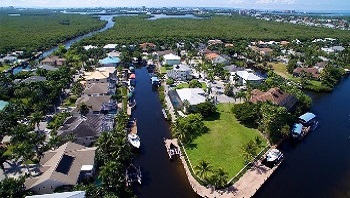 Picture Link to results of Fort Myers and Fort Myers Beach Lots for sale on gulf access canals