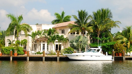 Picture link to results of Luxury Villas for sale on a gulf access canal in Cape Coral from $1,000,000