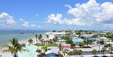 Picture showing the view across the Beach from a sky terracce on Fort Myers Beach